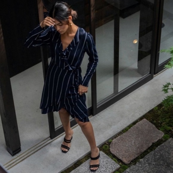 NWT Rails Prya Wrap Dress‎ in Navy Oxblood Stripe Size XS - Picture 1 of 11